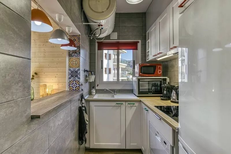 Apartment 'Londres' with Shared Pool, Wi-Fi and Air Conditioning