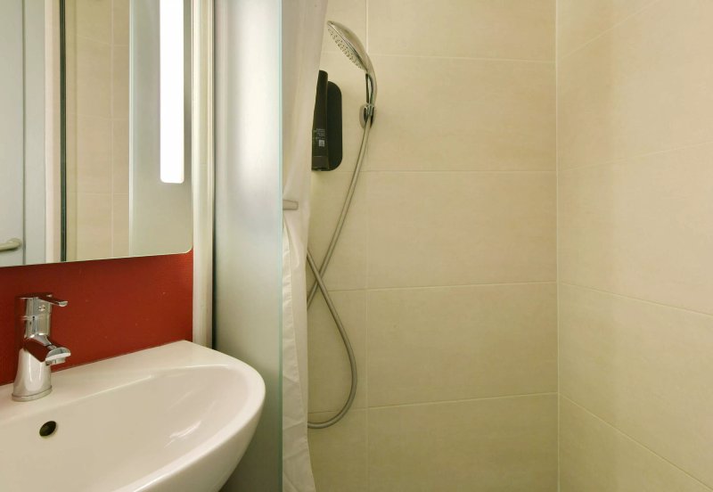 B&B Hotel Le Mans Nord 1