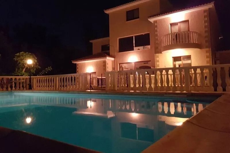 A Beautiful villa with approx. 460 covered sqm² can be booked for your vacation.