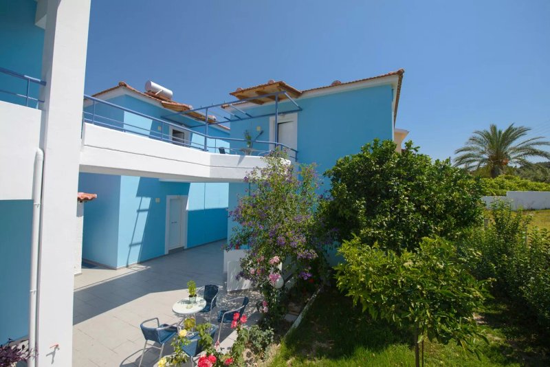 Dimitra Apartment Hotel