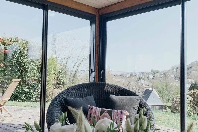 Superb view estuary, the countryside 10 minutes from the center, free P, dogs
