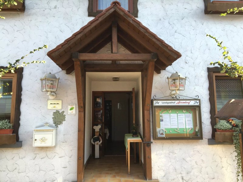 Naturparkhotel & Landgasthof “Stromberg”