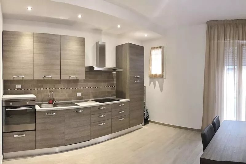 Brand new apartment with parking near Central Station