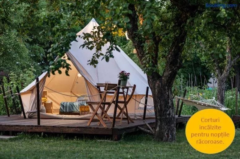 Dragonfly Gardens Urban Glamping Brasov