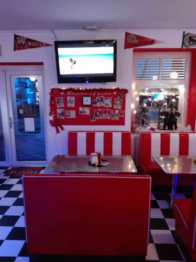 American Monster Restaurant