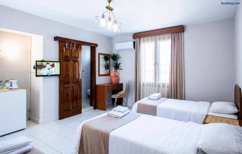 Best Tourists Kyrenia House