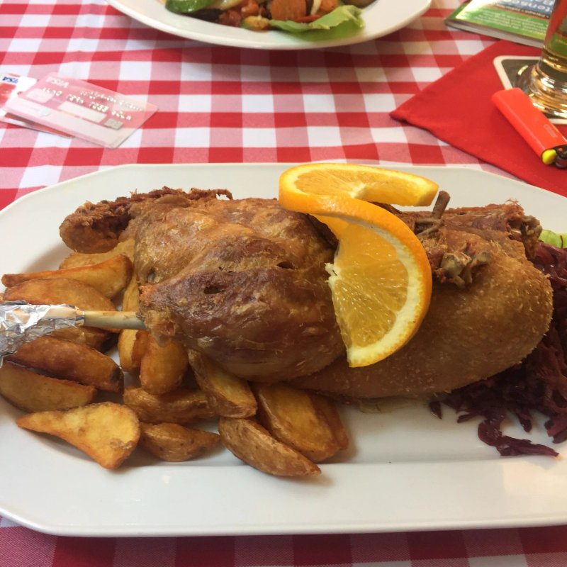 Makkos Vendeglo Restaurant