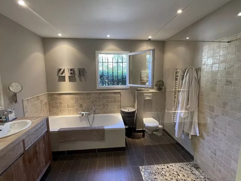 Villa 170 m2 au Calme Avec Piscine 9,60 x 4,60 sur Terrain Paysagé de 3000m2