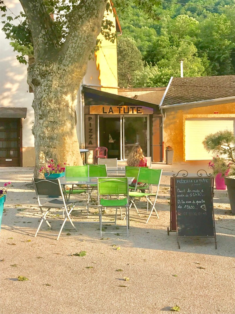 La tute
