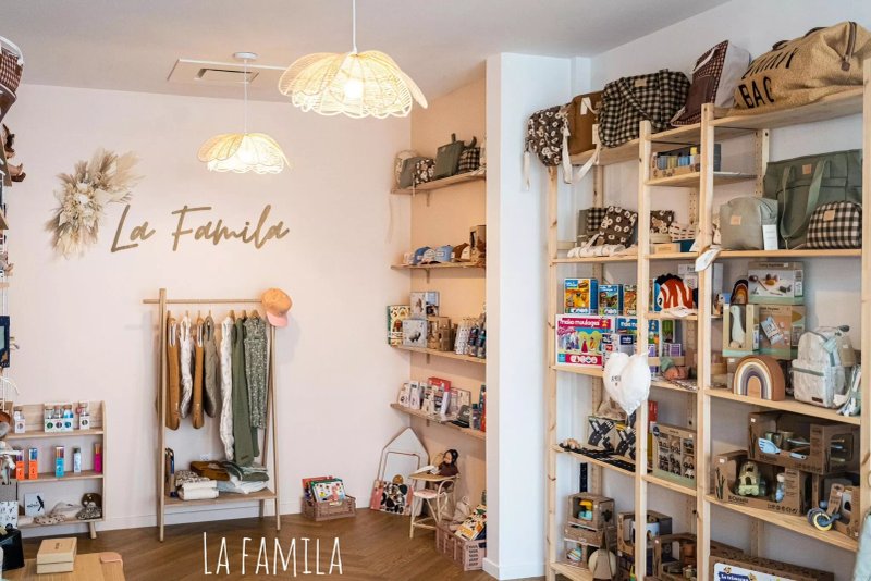 La Famila