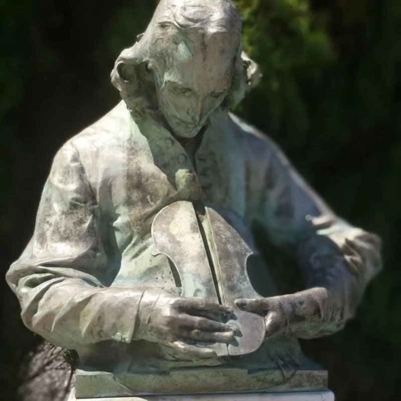 Monumento A Gasparo Da Salo