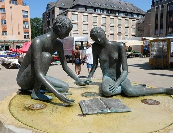 Fontaine des etudiants "Leon et Valerie