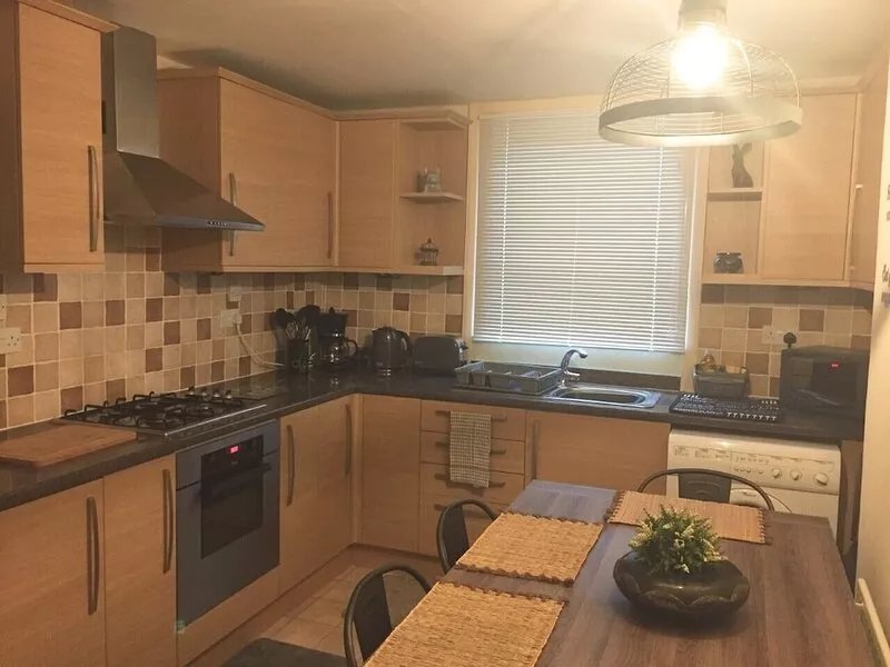 Lovely 2 bed - 2 bath  London Victorian Apartment with all modern conveniences