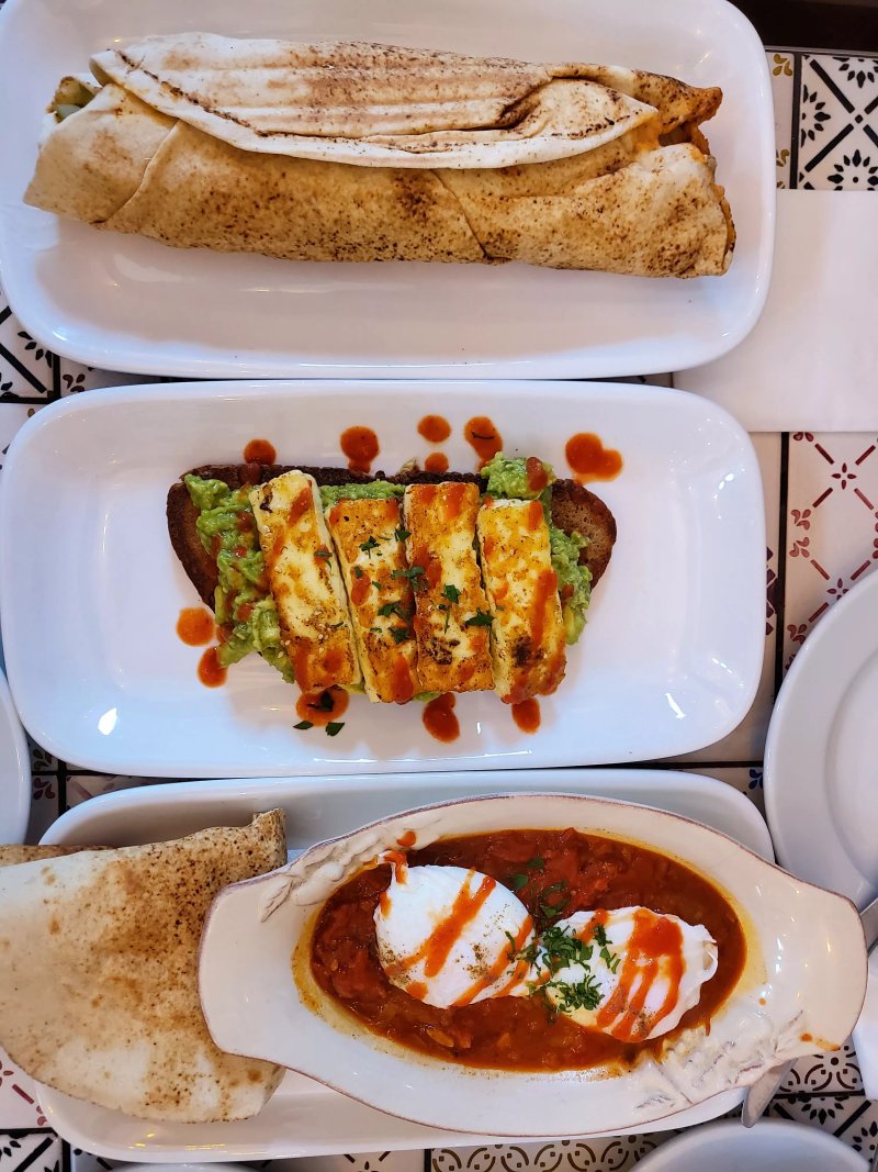 Mezzo Hummus & Mezzo Bar