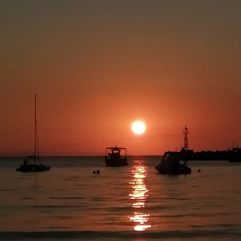 Thalassa Beach Bar