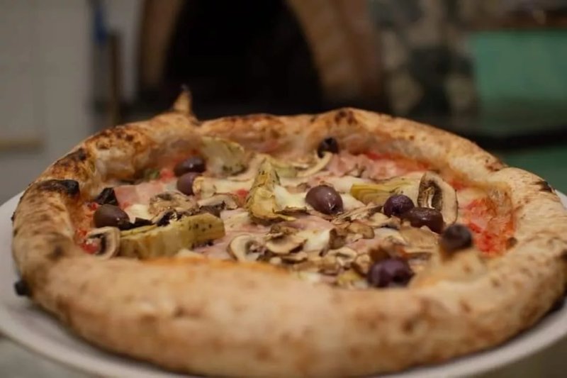Pizzeria Casa De Lucia