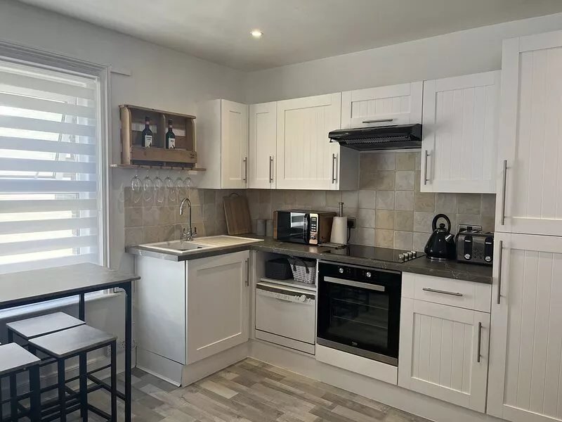 Apartment near the beach with private parking and pet friendly