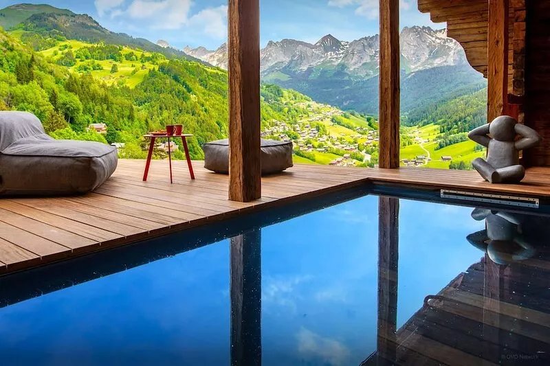 Chalet Happyview - luxury holiday for 23 with pool & sauna - OVO Network