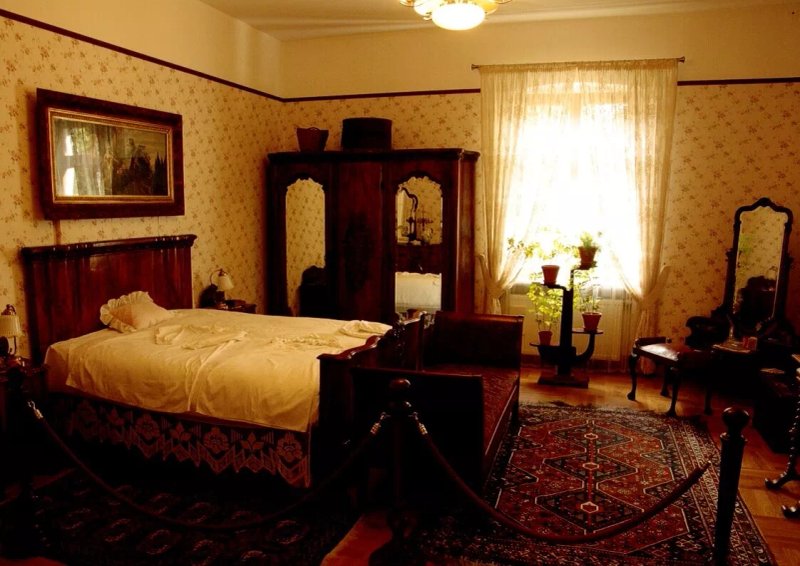 Szreniawa Palace