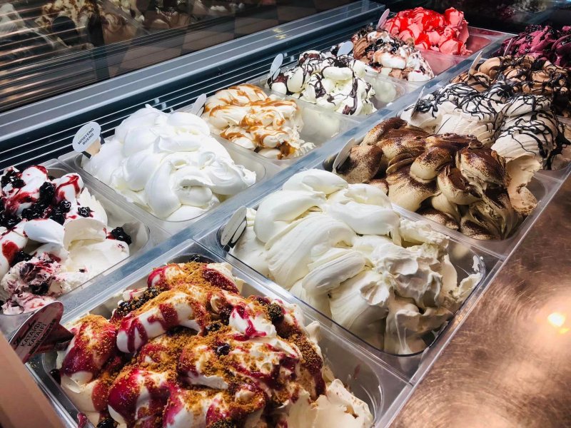 Alexandros Patisserie-cafe-gelateria