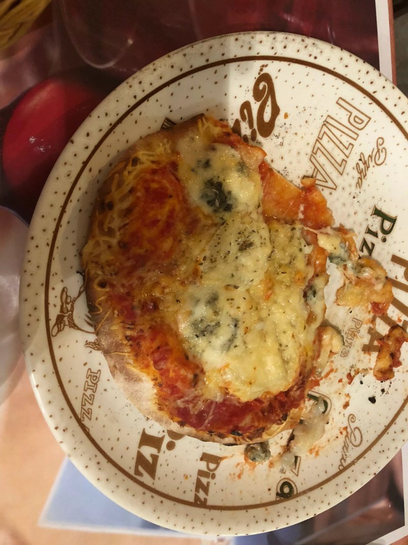 La Pizza Restaurant