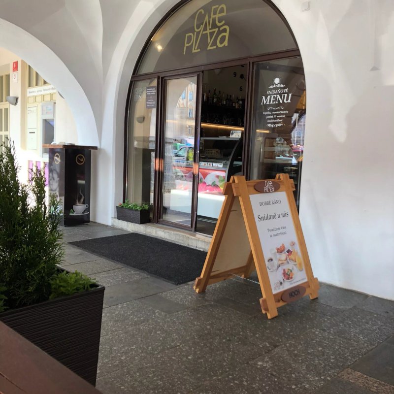 Cafe Plaza