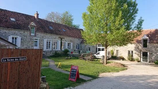 La Ferme Des Geants