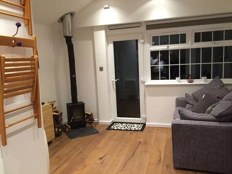 Stunning, newly refurbished countryside Studio With Woodburning stove