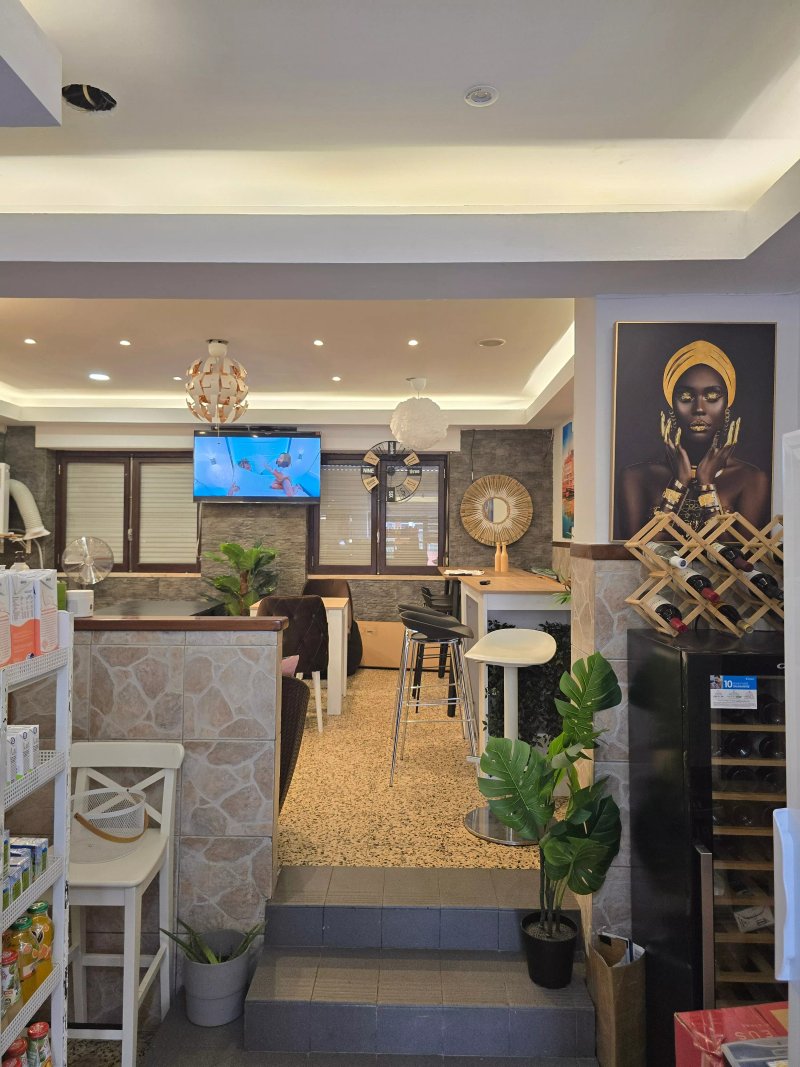 Amedove Nigerian Lounge Cafe & Bar