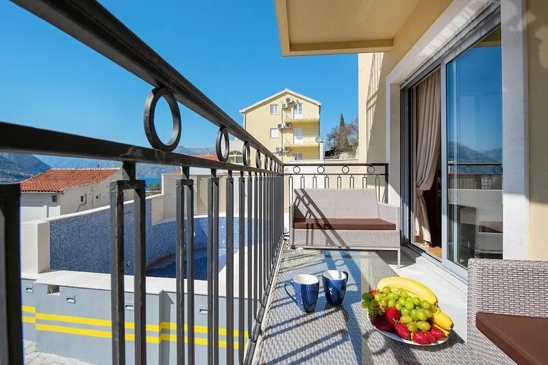 2 Bedroom designer apartment with Pool in Kotor Dobrota