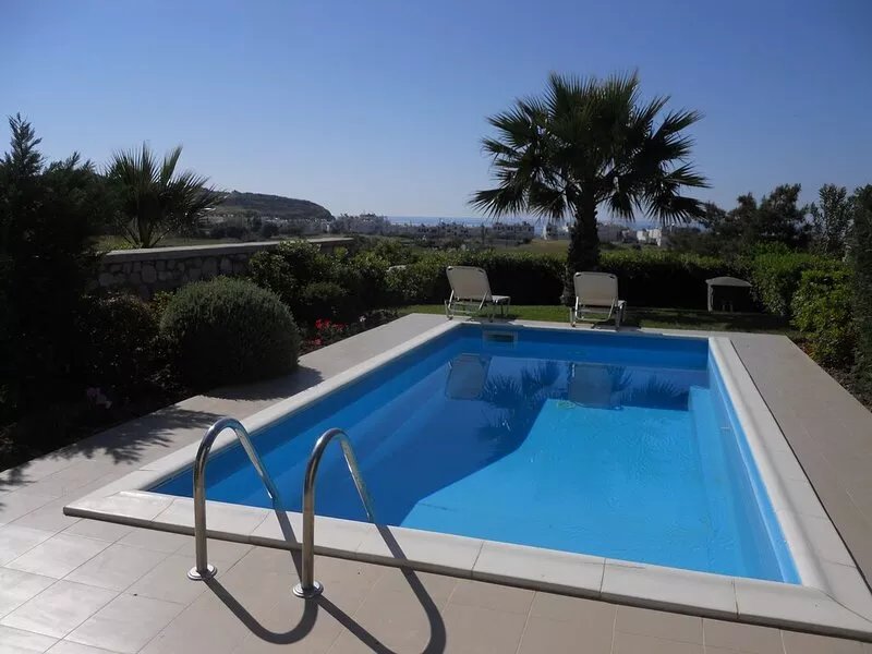 lovely villa with private pool in Haraki