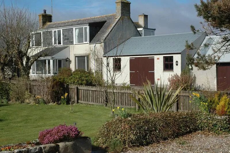 The Old Croft, 50 yards from Brora Golf Course and 2 minutes from the Beach