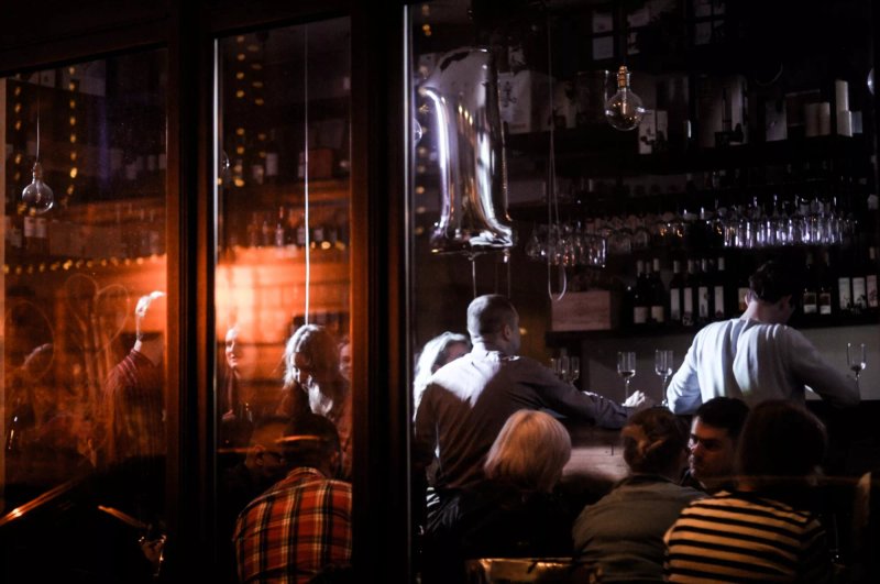 Dwa Przez Cztery winebar