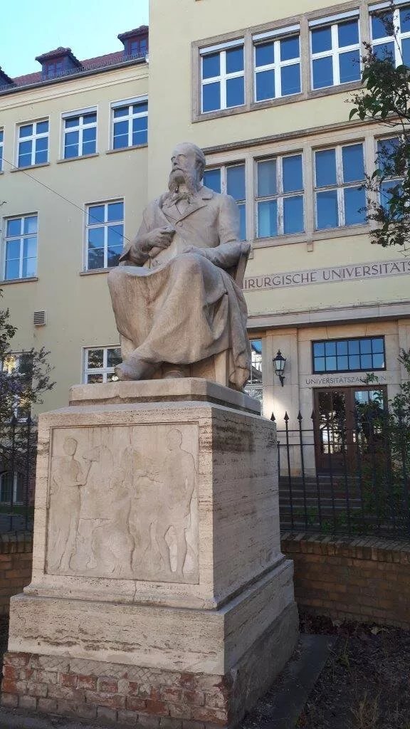 Richard von Volkmann Statue