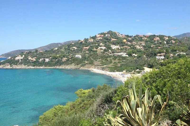 Villa Camilla just a step away from the sea with excellent for relaxing garden