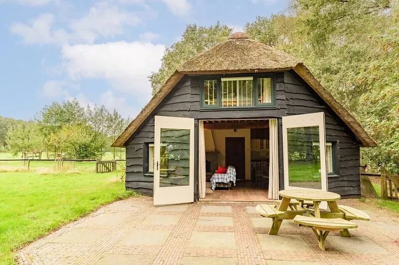 Beautiful detached family house on a large plot