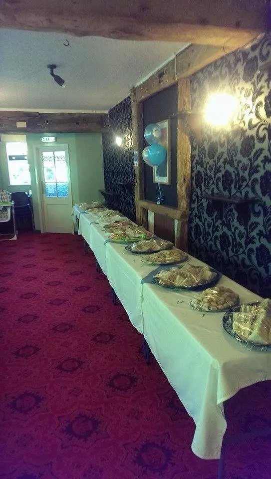 The Woodshaw Inn