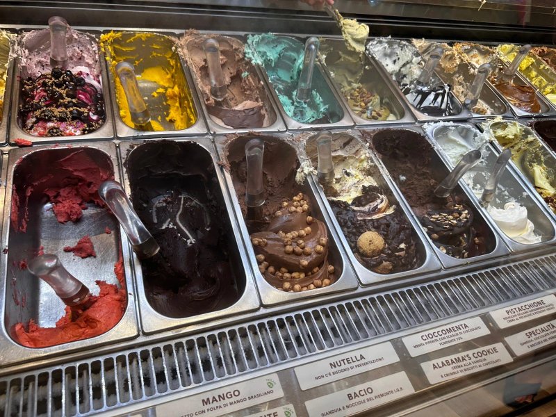 Gelateria Pellicano beach vespucci
