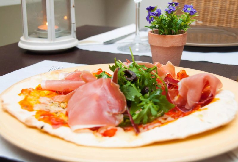 Pizzaria Artesanal Azeit'alhos com Tomate