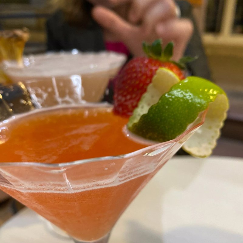 Olivia Wine&Cocktail