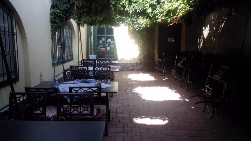 Andrew V. Restaurant and Cafe