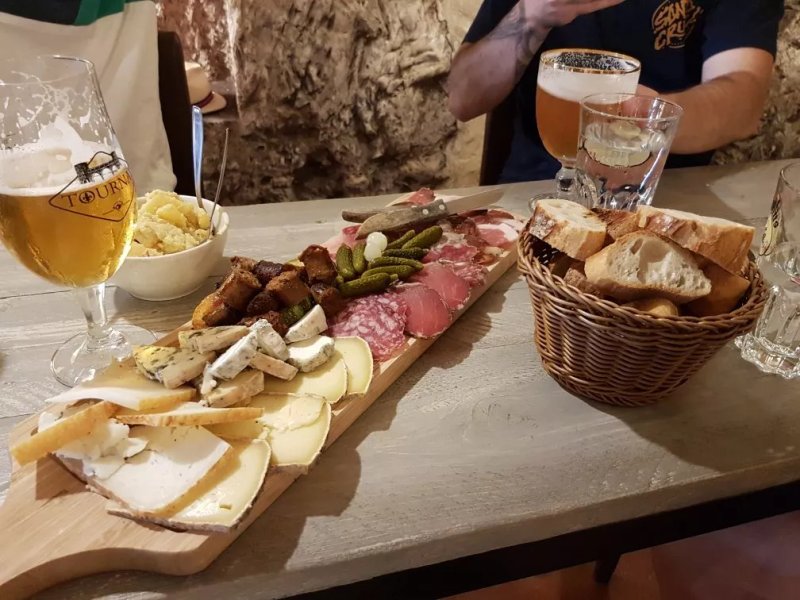 La Grotte a Bieres