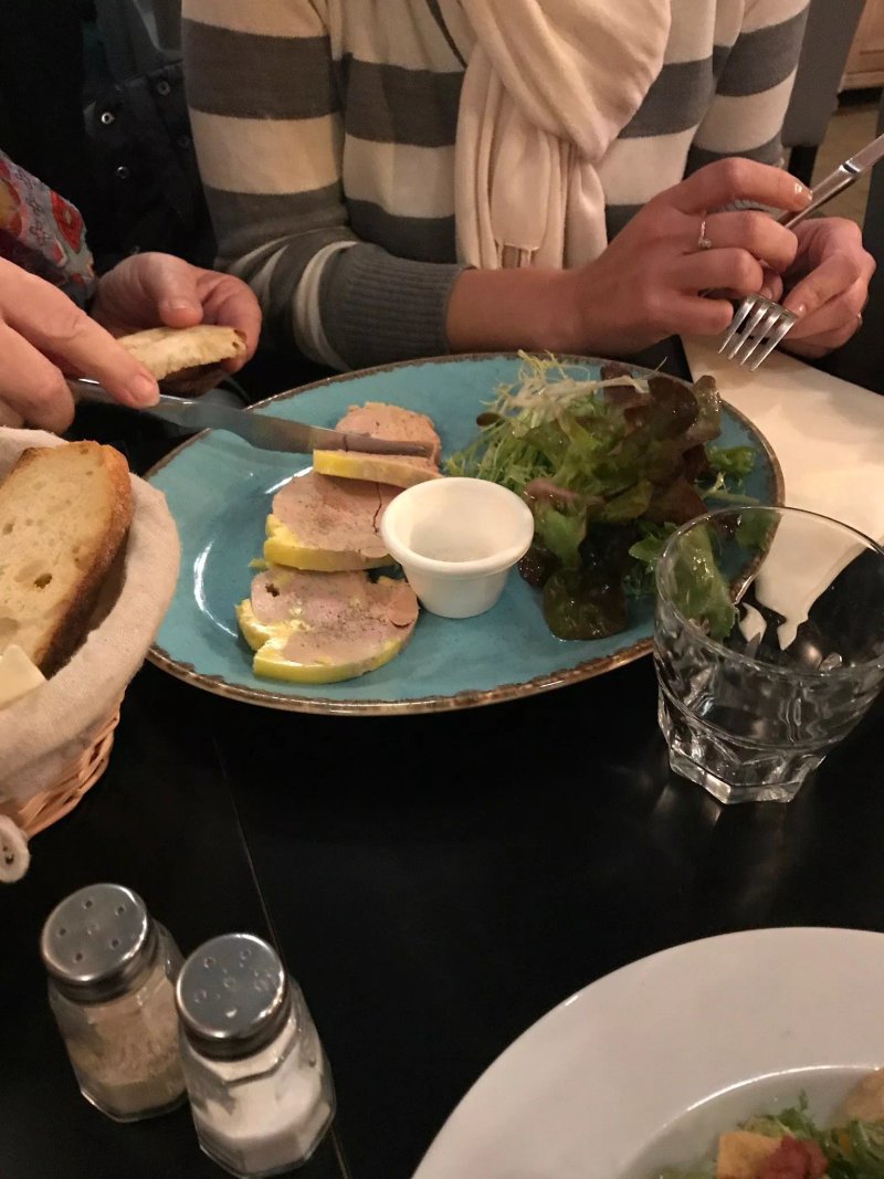 Chez Pepe et Meme