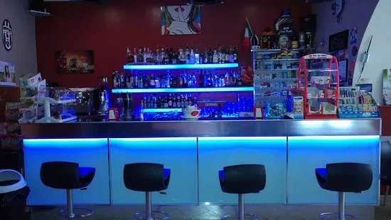 Bar Loca People