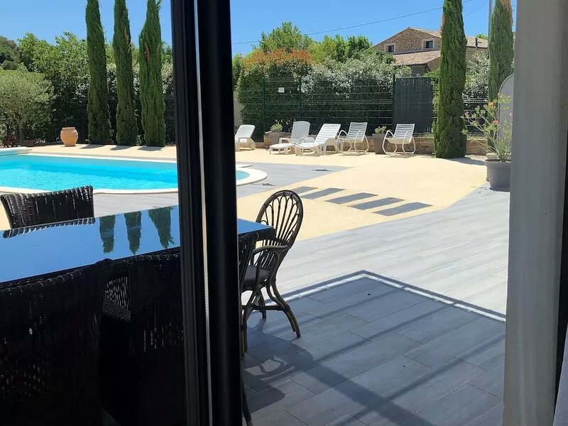 Air-conditioned "Ventoux" house, private pool - from 2 to 7 people maximum