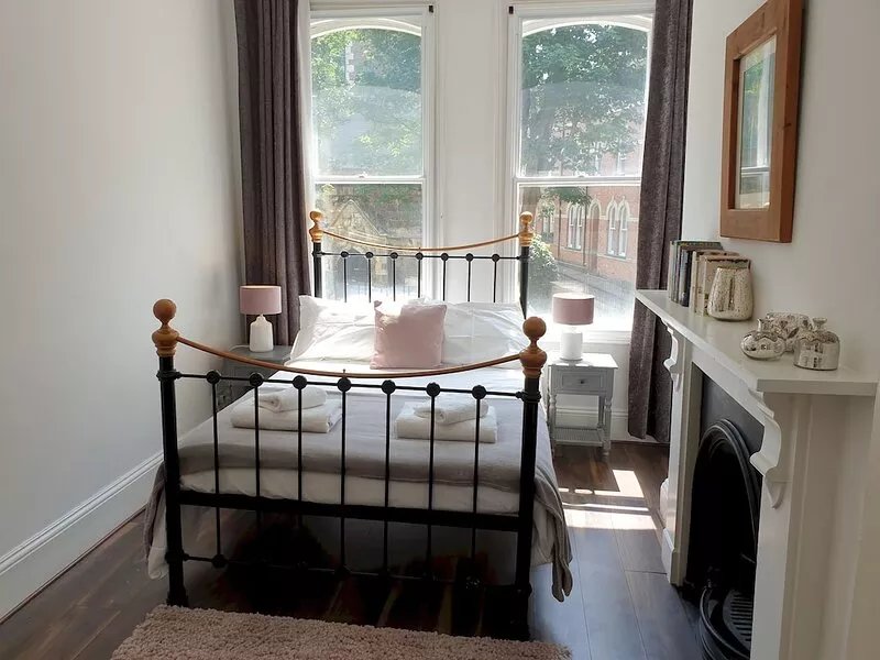 St Martins View - Two Bedroom Apartment, Sleeps 4