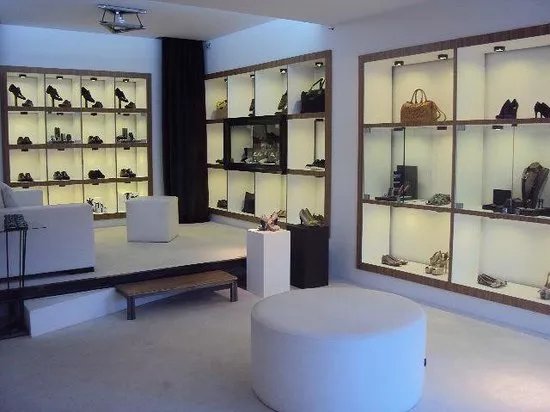 Tom Glow Jewellery & Luxury