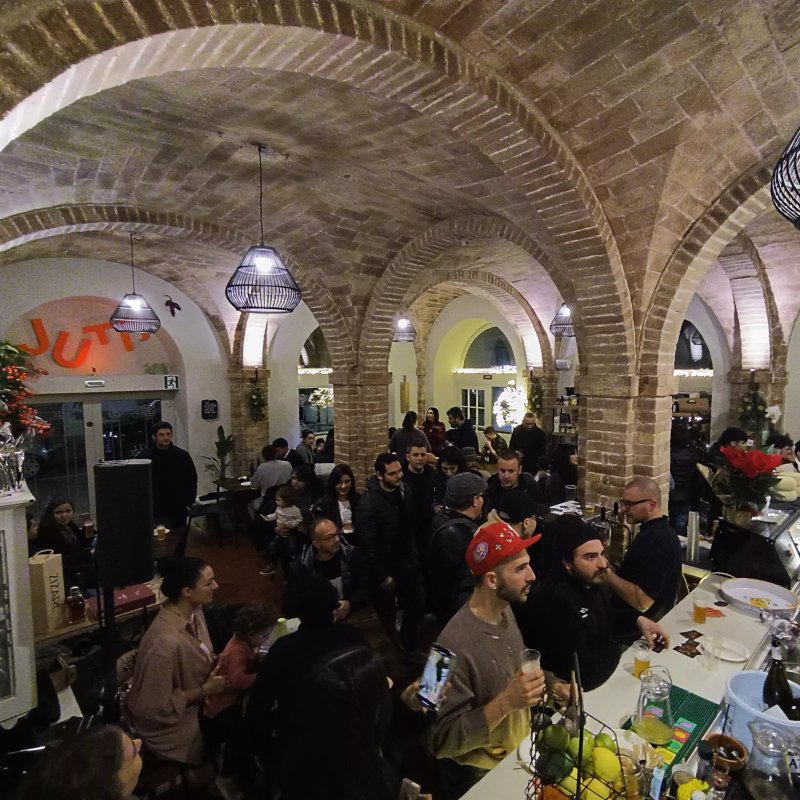 Jutt' bottega aperitivo