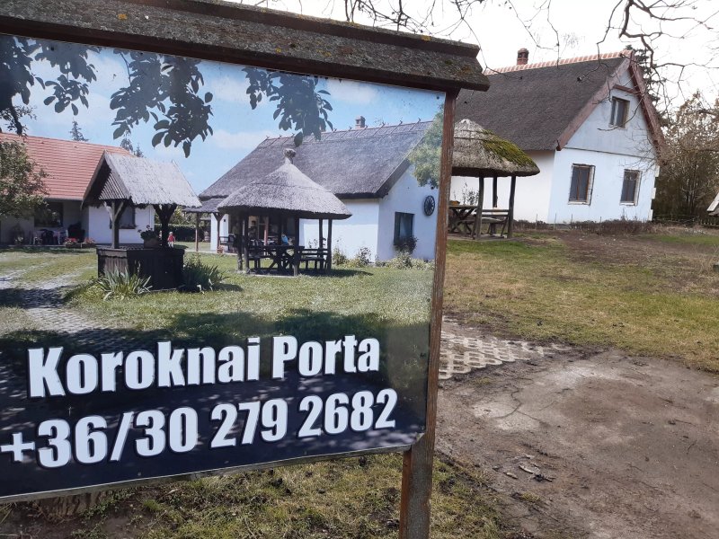 Koroknai Porta