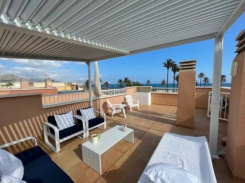 PENTHOUSE WITH MEDITERRANEAN SEA VIEWS
